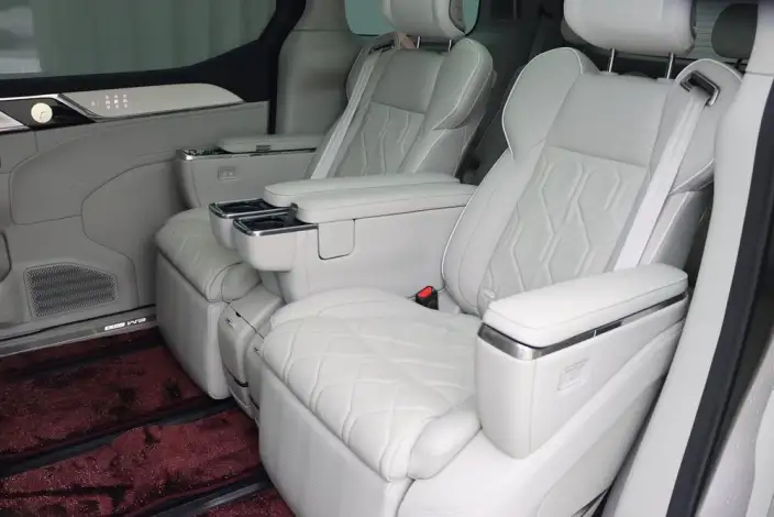 Volvo EM90 2025 Model Ultra VI seat – фото 22