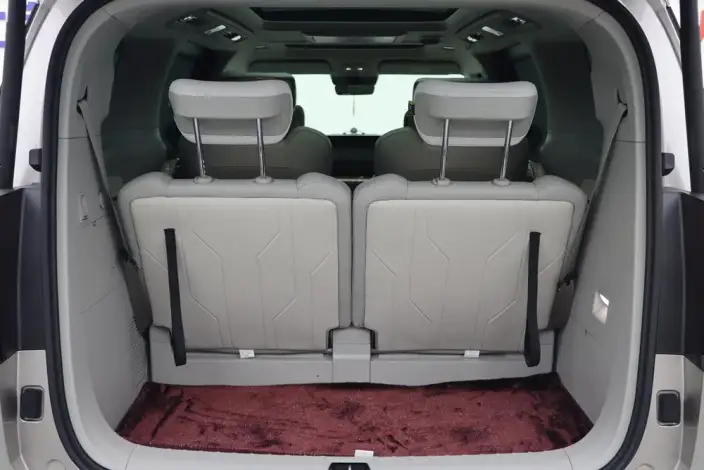 Volvo EM90 2025 Model Ultra VI seat – фото 25