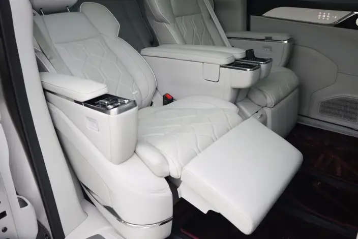 Volvo EM90 2025 Model Ultra VI seat – фото 28