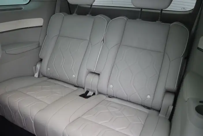 Volvo EM90 2025 Model Ultra VI seat – фото 31