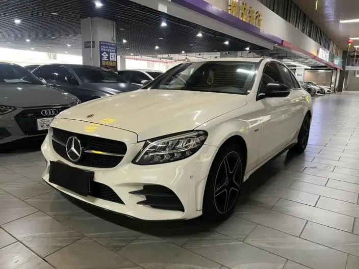 Mercedes-Benz C-Class 2021 Model C 260 Star Edition Collector Edition – фото 1