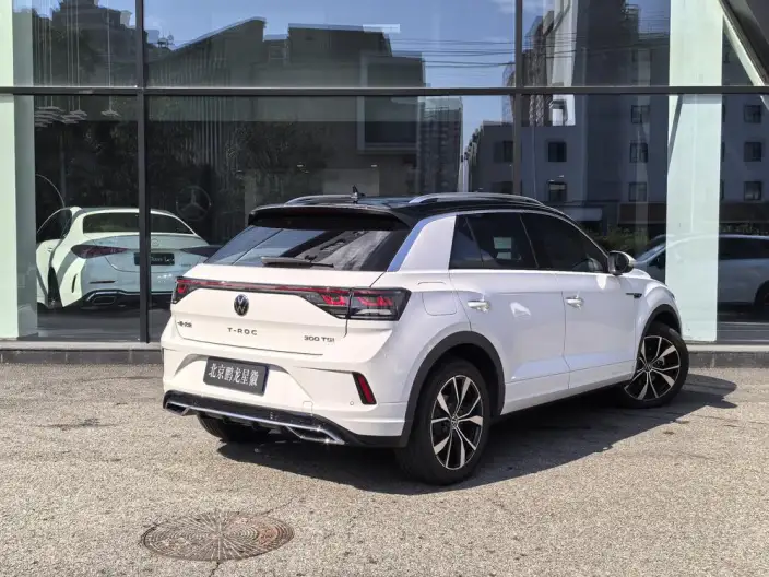 Volkswagen T-Roc 2023 Model 300TSI DSG Chenguang Edition – фото 5