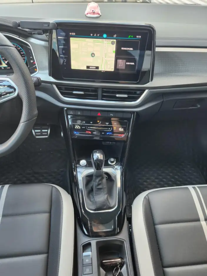 Volkswagen T-Roc 2023 Model 300TSI DSG Chenguang Edition – фото 10