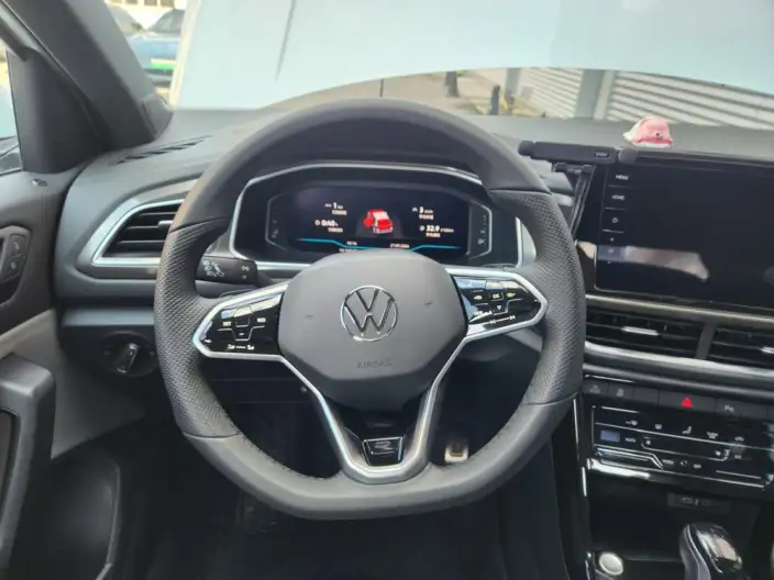 Volkswagen T-Roc 2023 Model 300TSI DSG Chenguang Edition – фото 12