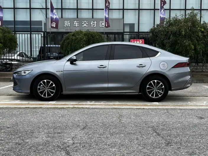 BYD Qin PLUS DM 2023 Model DM-i Champion Edition 55KM Leading Model – фото 4