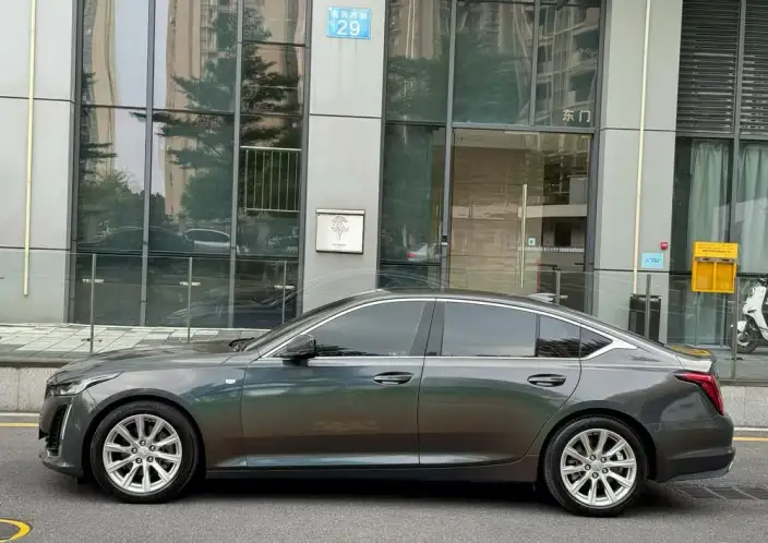 Cadillac CT5 2021 Model 28T Tech Model – фото 3