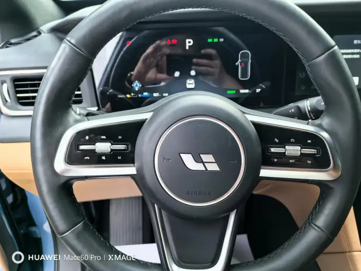 Li Auto ONE 2021 Model Extended Range 6 seat Edition – фото 14