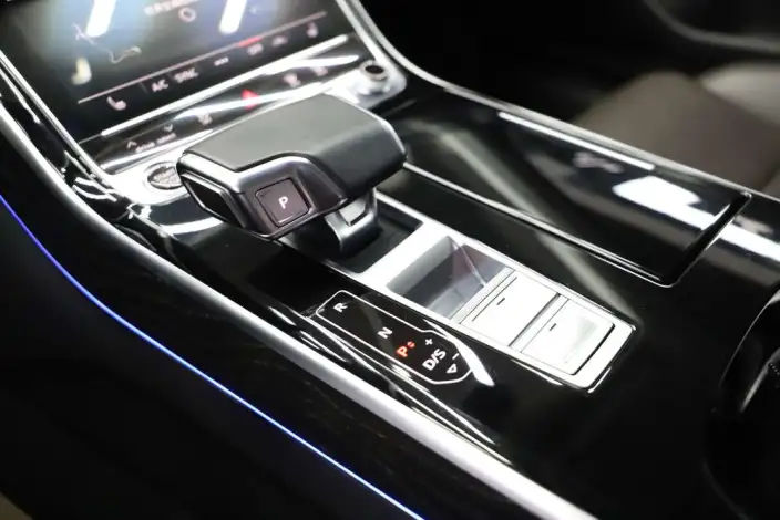 Audi A8 2021 Model A8L 50 TFSI quattro Comfort Model – фото 15