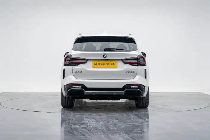 BMW iX3 2024 Model Leading Model – фото 6