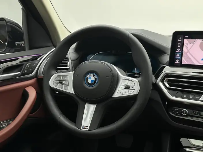 BMW iX3 2024 Model Leading Model – фото 16