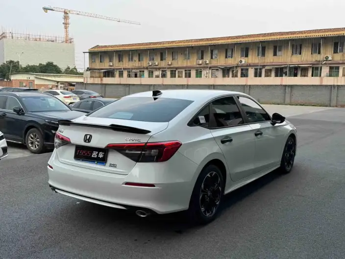 Honda Civic 2022 Model 240TURBO CVT Combustion Edition – фото 6