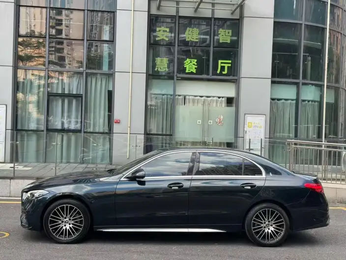 Mercedes-Benz C-Class 2022 Model C 260 L Sports Edition – фото 3