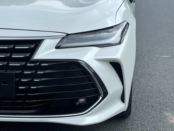 Toyota Avalon 2023 Model 2.0L CVT XLE Exclusive Edition – фото 12