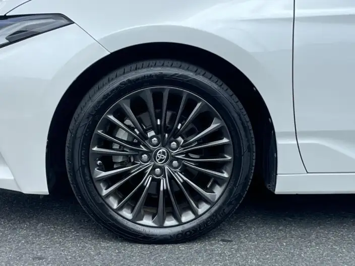 Toyota Avalon 2023 Model 2.0L CVT XLE Exclusive Edition – фото 13
