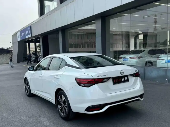Nissan Sylphy 2023 Model 1.6L CVT Smart Driving Edition – фото 4