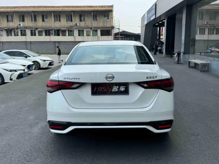 Nissan Sylphy 2023 Model 1.6L CVT Smart Driving Edition – фото 5