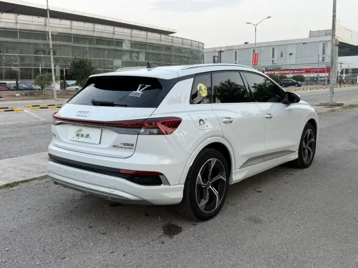 Audi Q4 e-tron 2024 Model 40 e-tron Genesis Edition – фото 5