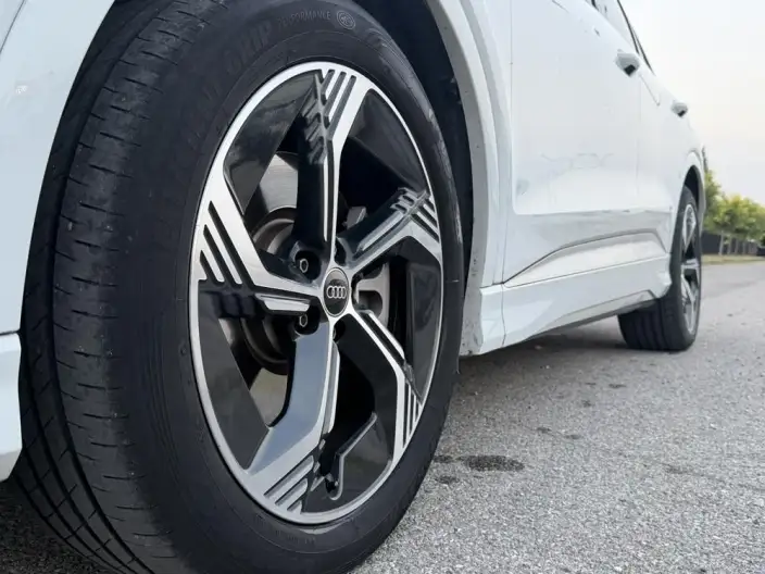 Audi Q4 e-tron 2024 Model 40 e-tron Genesis Edition – фото 7