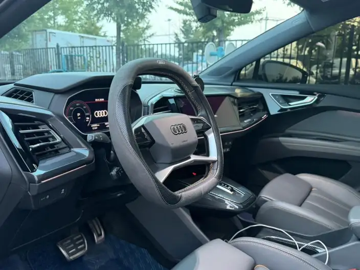 Audi Q4 e-tron 2024 Model 40 e-tron Genesis Edition – фото 9