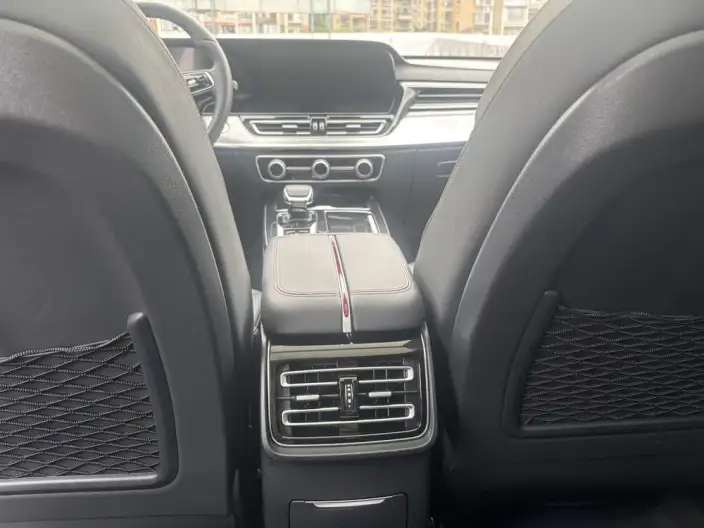 Hongqi HS5 2023 Model 2.0T Flag Xiang Pro Edition – фото 6