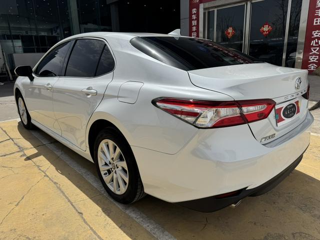 Toyota Camry 2023 2.0GVP Lead Edition – фото 6