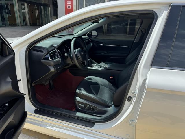 Toyota Camry 2023 2.0GVP Lead Edition – фото 7