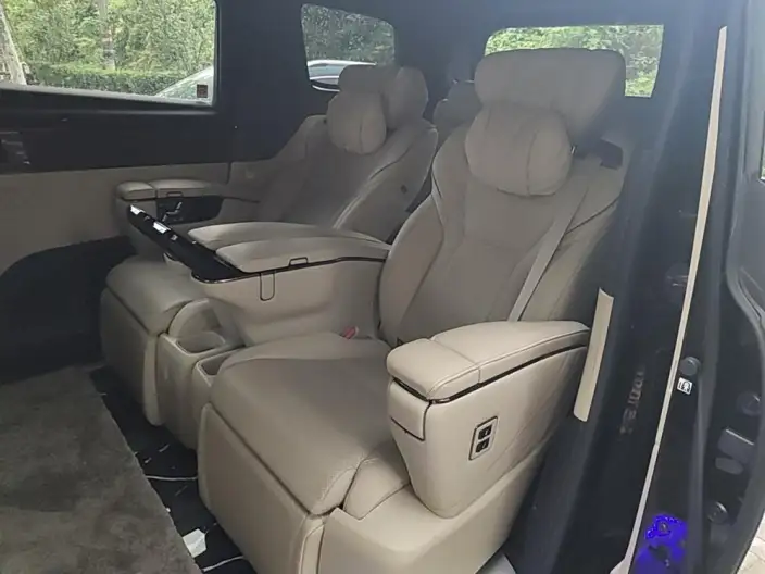 Elfa 2023 Model 2.5L Intelligent Hybrid 4WD Premium Edition – фото 12