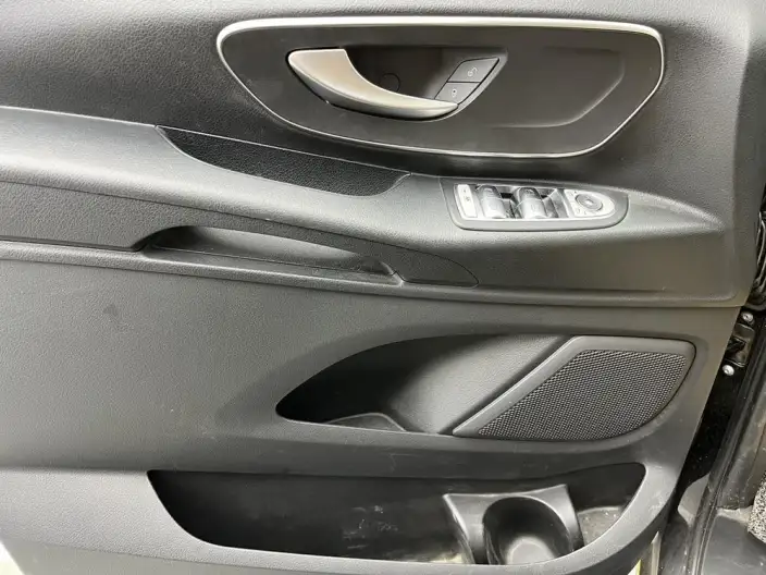 Viano 2021 Model 2.0T Business Edition 7 seat – фото 20