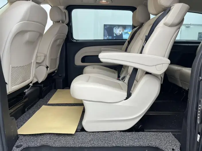 Viano 2021 Model 2.0T Business Edition 7 seat – фото 23