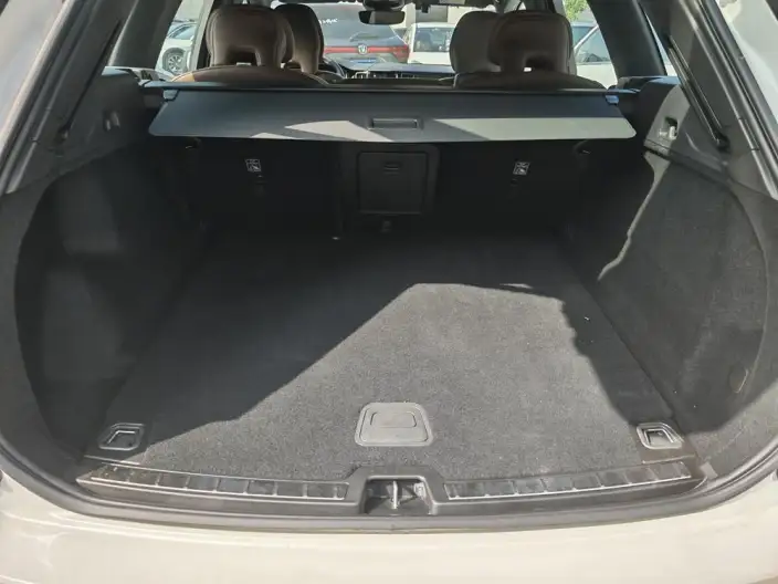 Volvo XC60 2025 Model B5 4WD Smart Range Deluxe Edition – фото 11