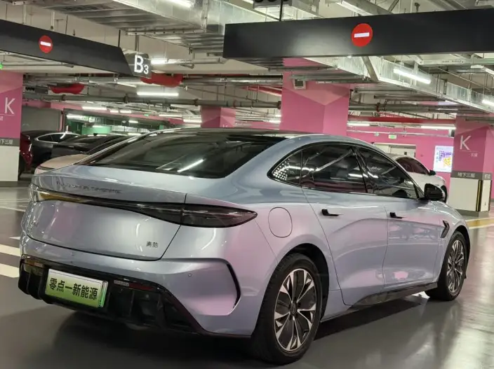 BYD Seal 2022 Model 550KM Standard Battery Life Rear Drive Edition Noble Model – фото 6