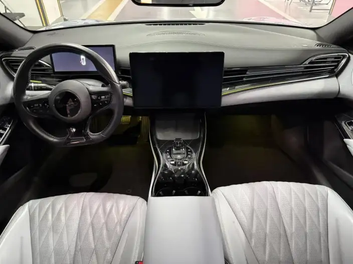 BYD Seal 2022 Model 550KM Standard Battery Life Rear Drive Edition Noble Model – фото 15