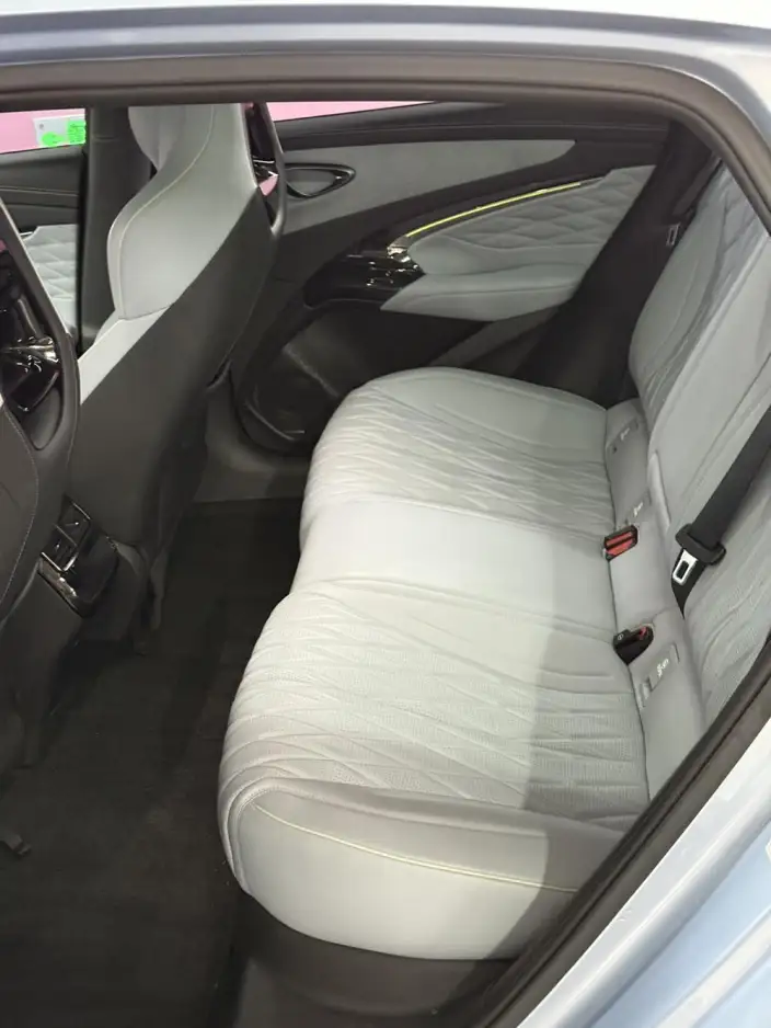 BYD Seal 2022 Model 550KM Standard Battery Life Rear Drive Edition Noble Model – фото 16