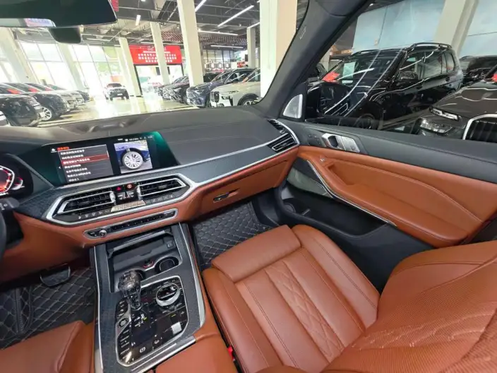 BMW X7 2021 Model xDrive M50i – фото 10