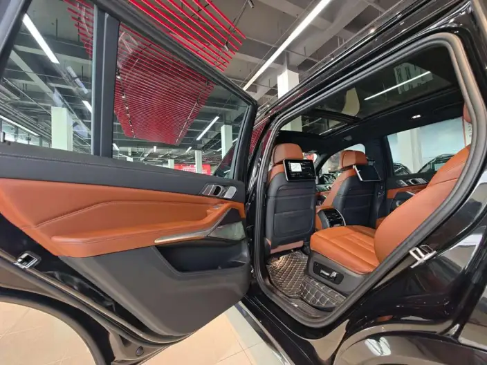BMW X7 2021 Model xDrive M50i – фото 12