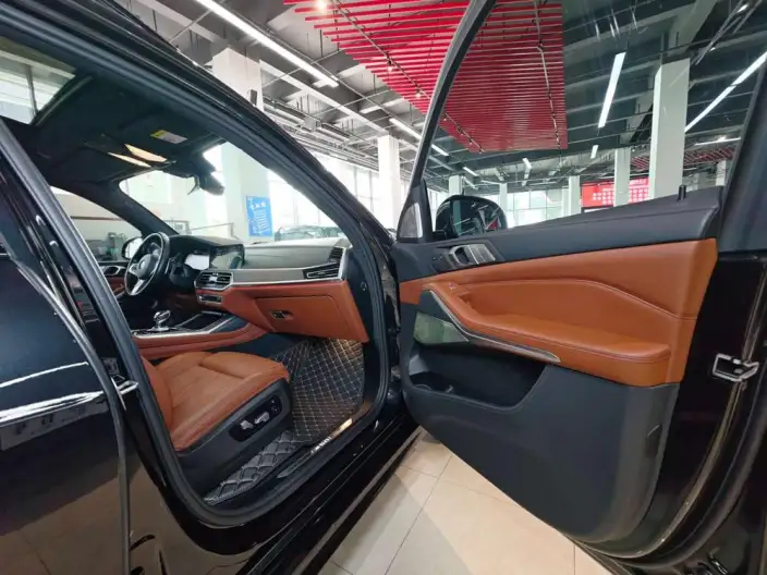 BMW X7 2021 Model xDrive M50i – фото 30