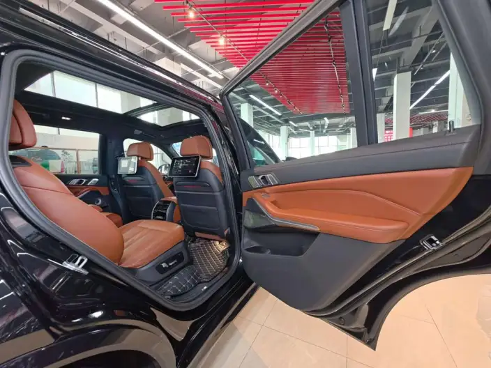 BMW X7 2021 Model xDrive M50i – фото 31