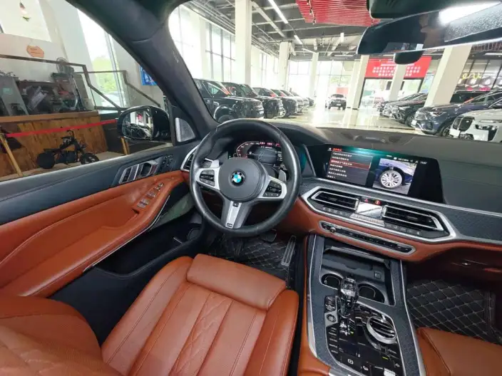 BMW X7 2021 Model xDrive M50i – фото 32
