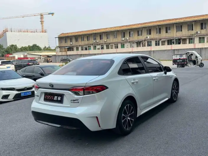 Toyota Levin 2023 Model Hybrid 1.8L Deluxe Edition – фото 6
