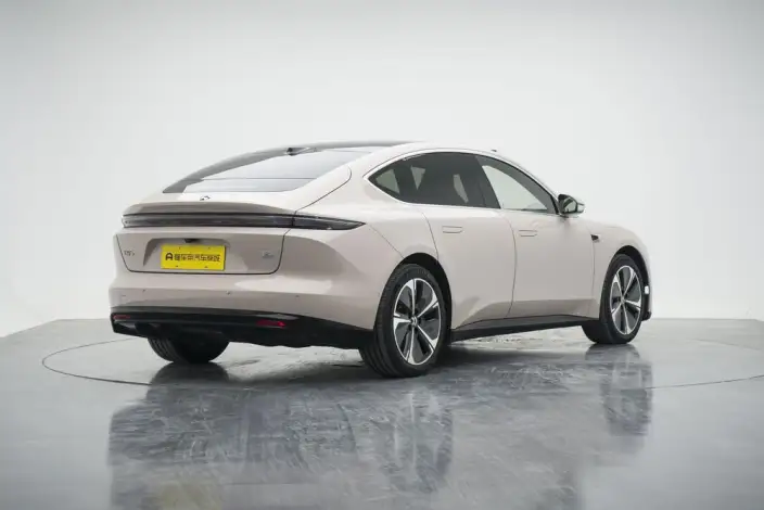 NIO ET5 2025 Model 75kWh – фото 7