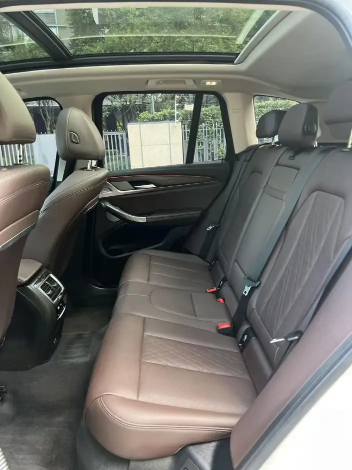 BMW X3 2022 Model xDrive30i Leading Model M Night Set – фото 13