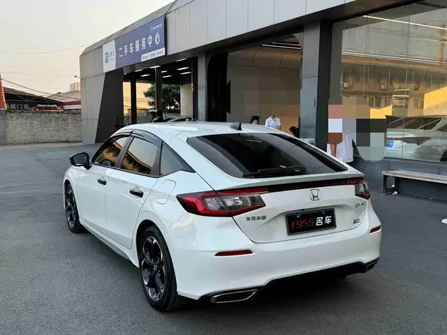 Honda Civic 2023 Model HATCHBACK 240TURBO CVT Extremely sharp version – фото 4