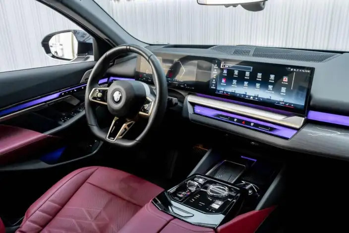 BMW 5 Series 2024 Model 530Li Exclusive Model M Sports Set – фото 24