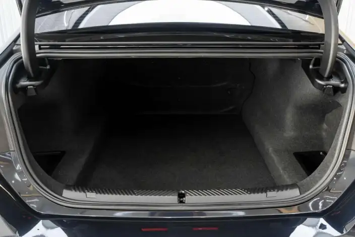 BMW 5 Series 2024 Model 530Li Exclusive Model M Sports Set – фото 29