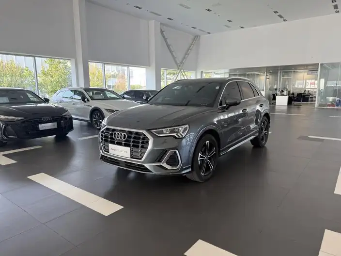 AUDI Q3 2022 Model 45 TFSI quattro Fashion Dynamic Model – фото 1