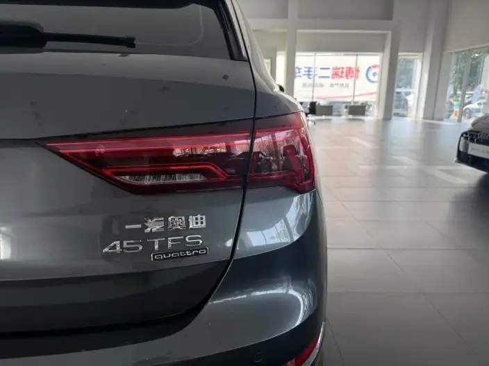 AUDI Q3 2022 Model 45 TFSI quattro Fashion Dynamic Model – фото 7