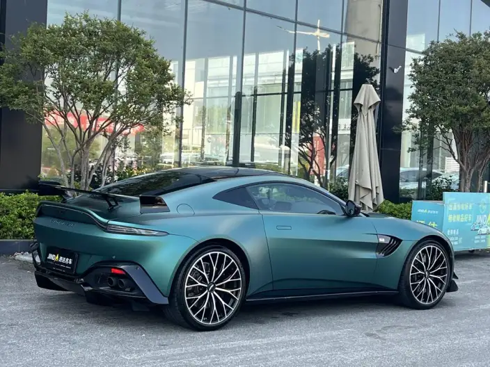 Vantage 2022 Model 4.0T V8 Coupe – фото 4