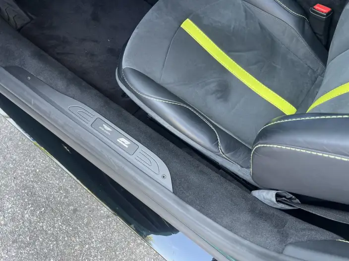 Vantage 2022 Model 4.0T V8 Coupe – фото 7