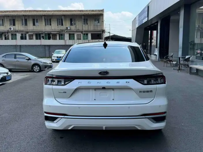 Ford Mondeo 2022 Model Facelift EcoBoost 245 Luxury Model – фото 5