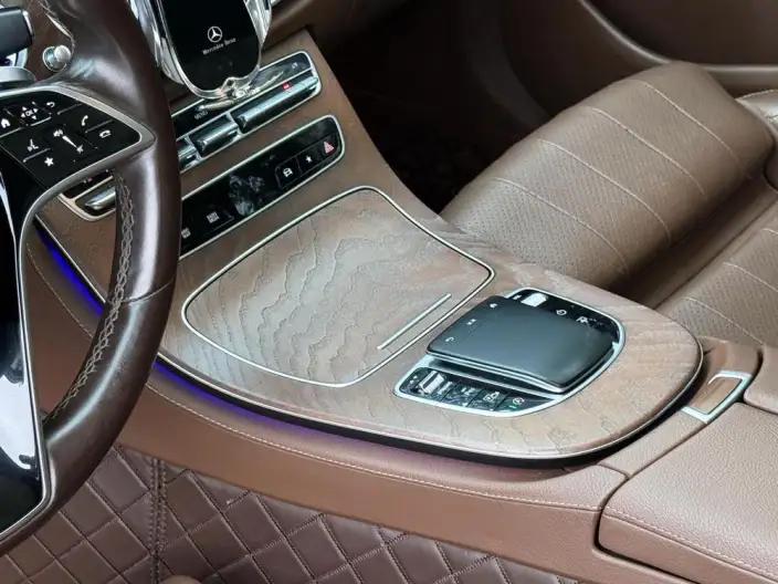 Mercedes-Benz E-Class 2022 Model E 300 L Luxury Model sedan – фото 16